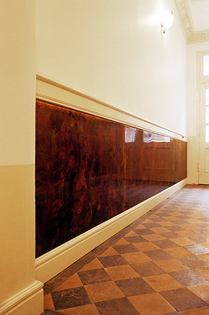 Robert Conrad: »Eingangsbereich, Bilddokumentation für den Eigentümer«, Bild aus der Serie »Wohnhaus nach der Sanierung, Berlin Friedrichshain, DE«